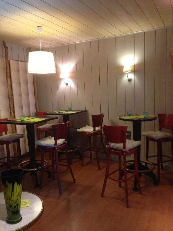 Hotel La Tour D'Auvergne Pont-lʼAbbé Oda fotoğraf