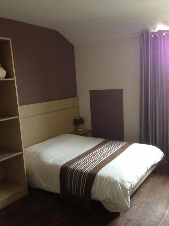 Hotel La Tour D'Auvergne Pont-lʼAbbé Oda fotoğraf
